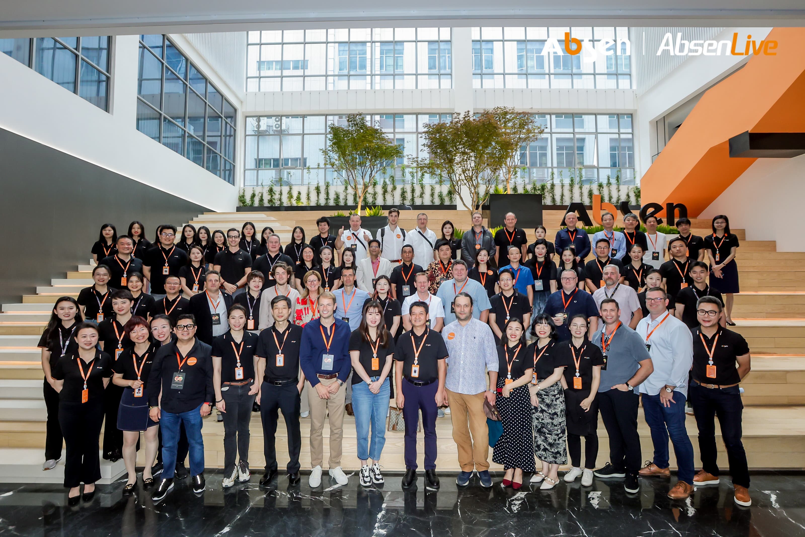 五大洲海外伙伴齊聚現(xiàn)場，艾比森2023秋季發(fā)布會(huì)成功舉辦